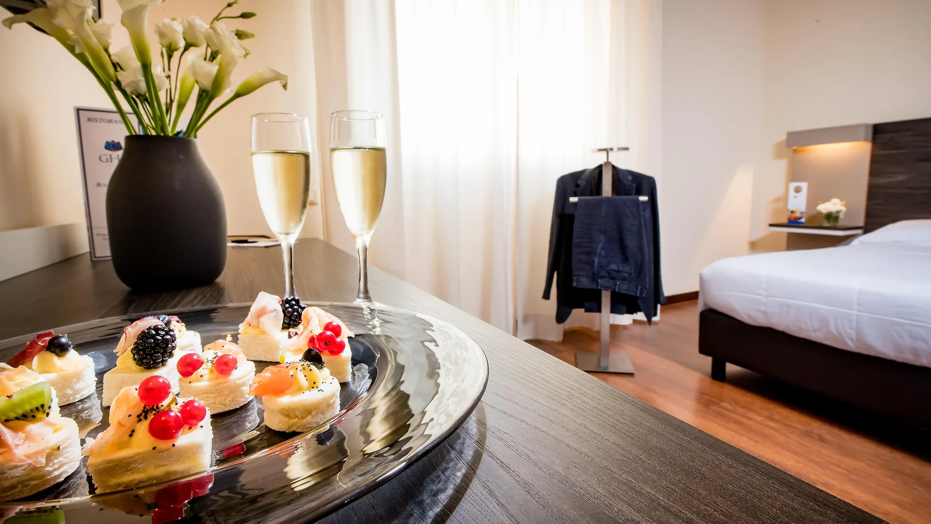 Astoria Palace Hotel contacts